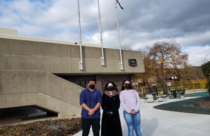 St. Clair College raised the purple flag Monday, in recognitoin of two campaigns by Hiatus House to raise awareness about woman abuse.