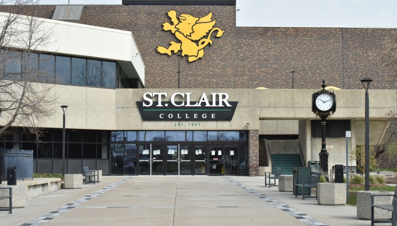 St. Clair College has made changes to its Spring semester start date, to minimize the number of individuals who need to be on campus during the provincial government’s Stay at Home Order in effect until May 20.