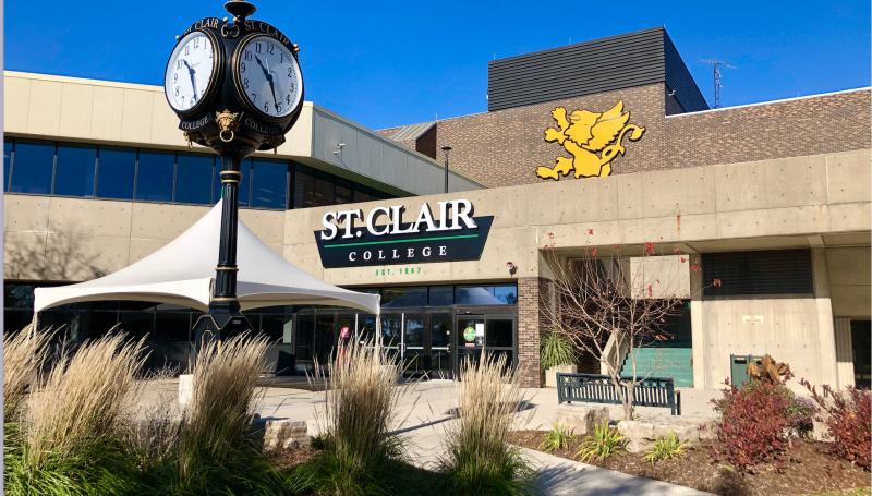 For the first time since mid-March of 2020, St. Clair College will be offering its traditional, in-person classes at the launch of the Fall semester on September 7, 2021.